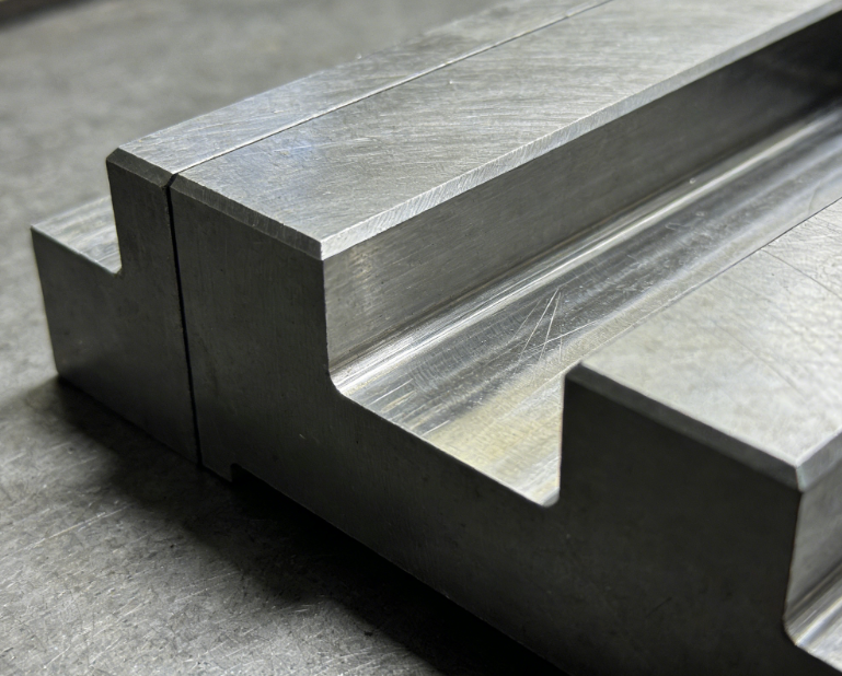 injection mould injection mould