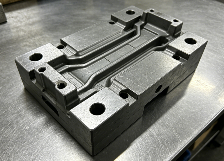 injection mould injection mould